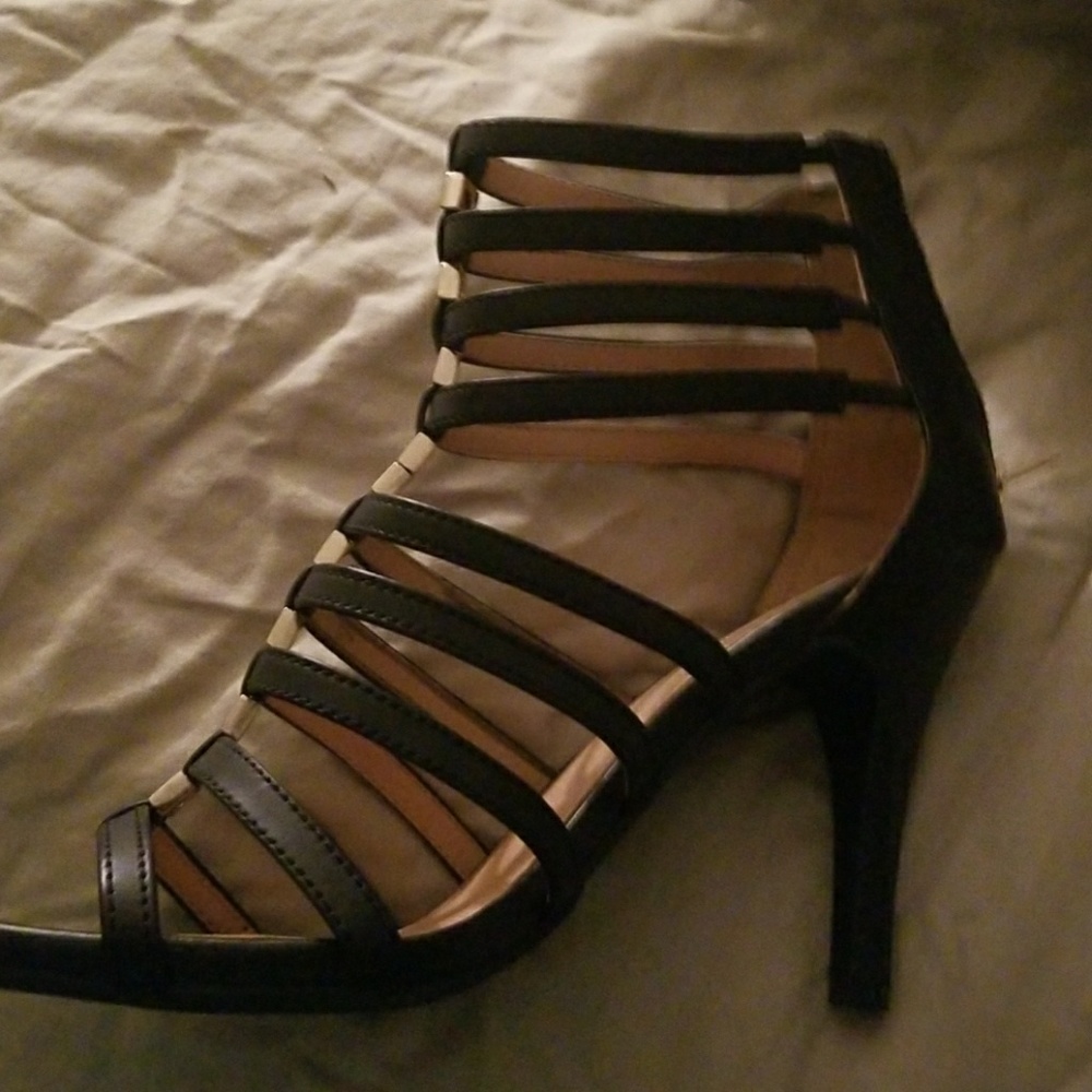 Shoes - Picture 2 of 2